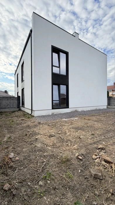 Теоміново продам готовмй котедж р-н Нового Двору,вул,Серпанк