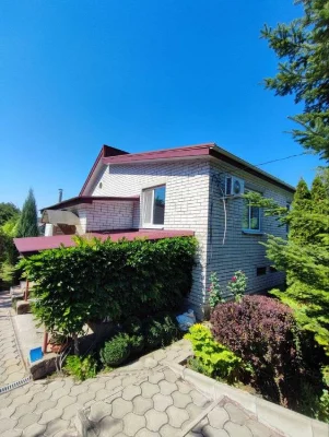 Продам цегляний якісний будинок 129 м2 по  вул.Татарська