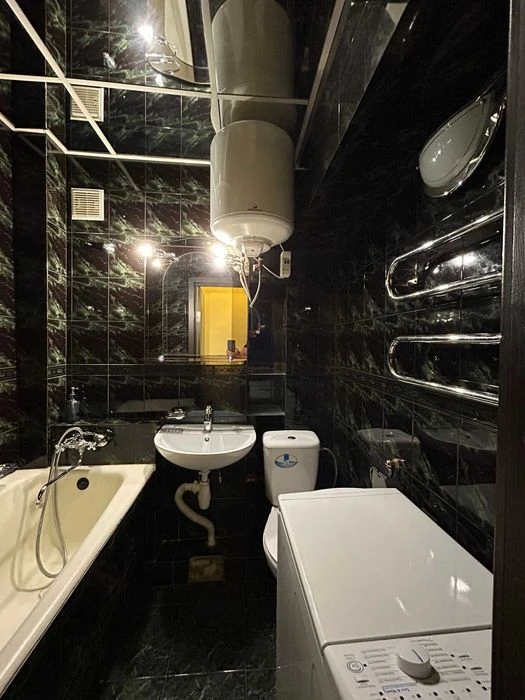 Продам 2к квартиру в Центре на Челюскина 51м.кв.