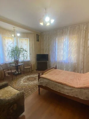 Продам дом  на 10 сотках в ж/м Черноморка в Царском селе  ул