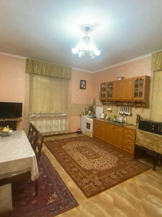 Продам дом  на 10 сотках в ж/м Черноморка в Царском селе  ул