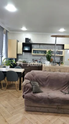 В продаже дом с ремонтом в тихом районе города