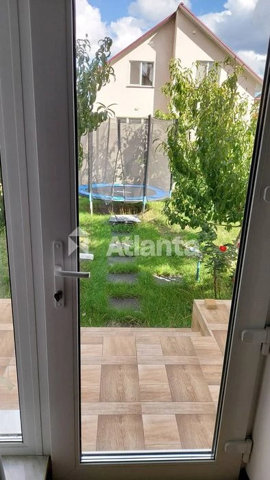 В продаже дом с ремонтом в тихом районе города