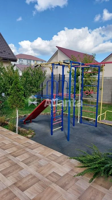 В продаже дом с ремонтом в тихом районе города