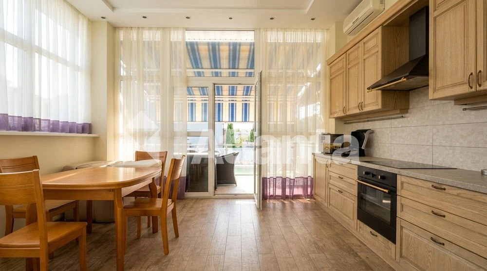 Дом в Черноморке | 184 м² | 10 соток | Автономность и комфор