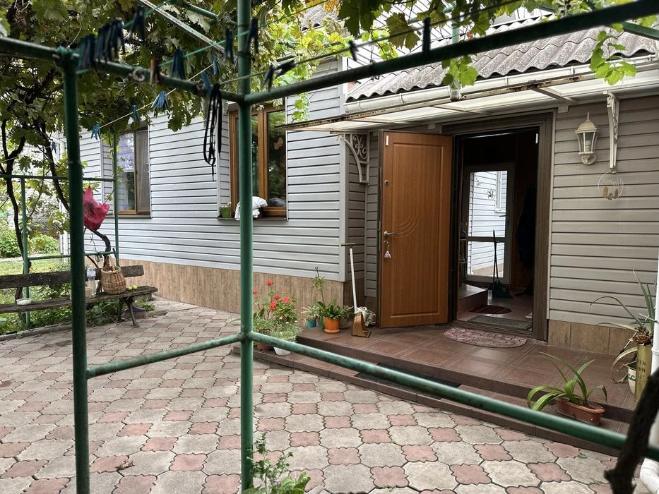 House for sale on Mriya St. Borodinsky Amstor