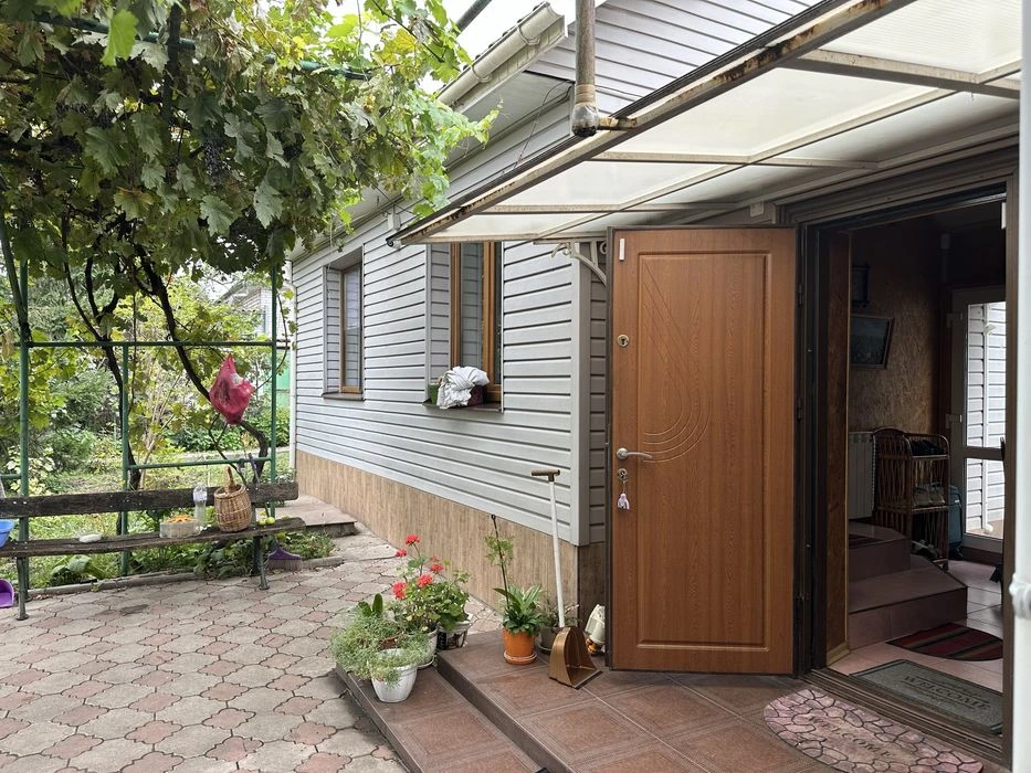 House for sale on Mriya St. Borodinsky Amstor