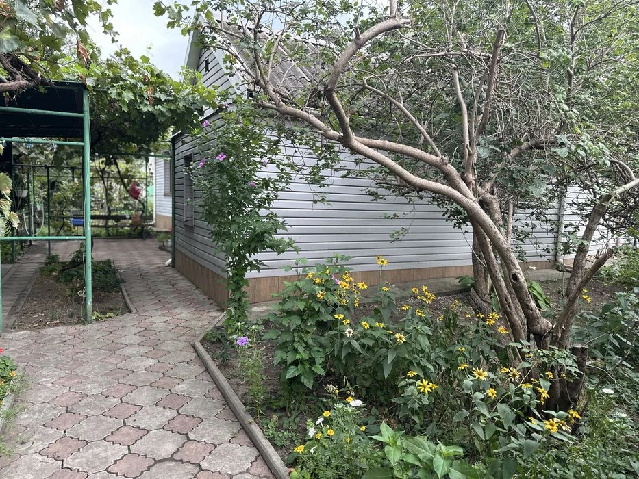 House for sale on Mriya St. Borodinsky Amstor