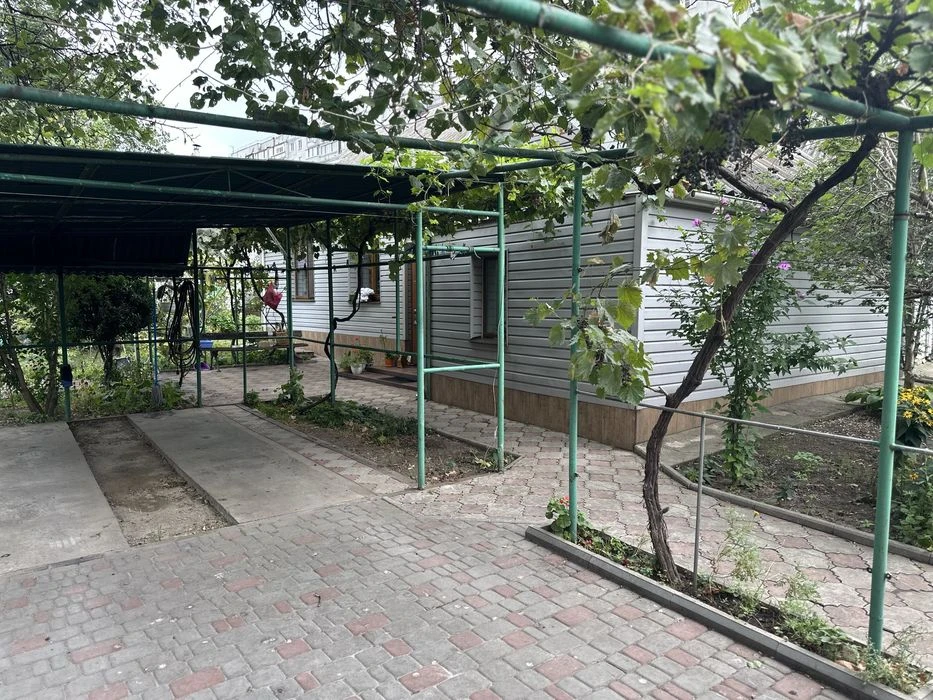 House for sale on Mriya St. Borodinsky Amstor