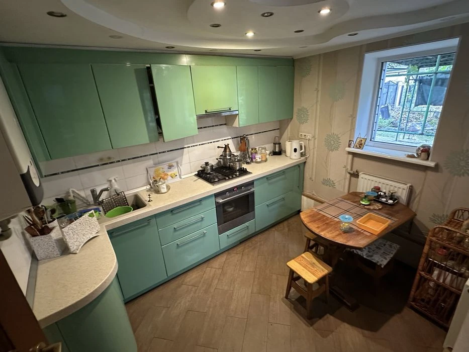 House for sale on Mriya St. Borodinsky Amstor