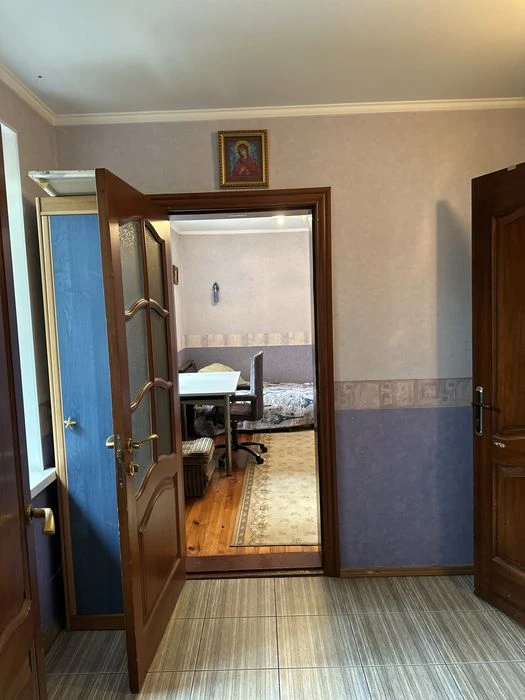 House for sale on Mriya St. Borodinsky Amstor