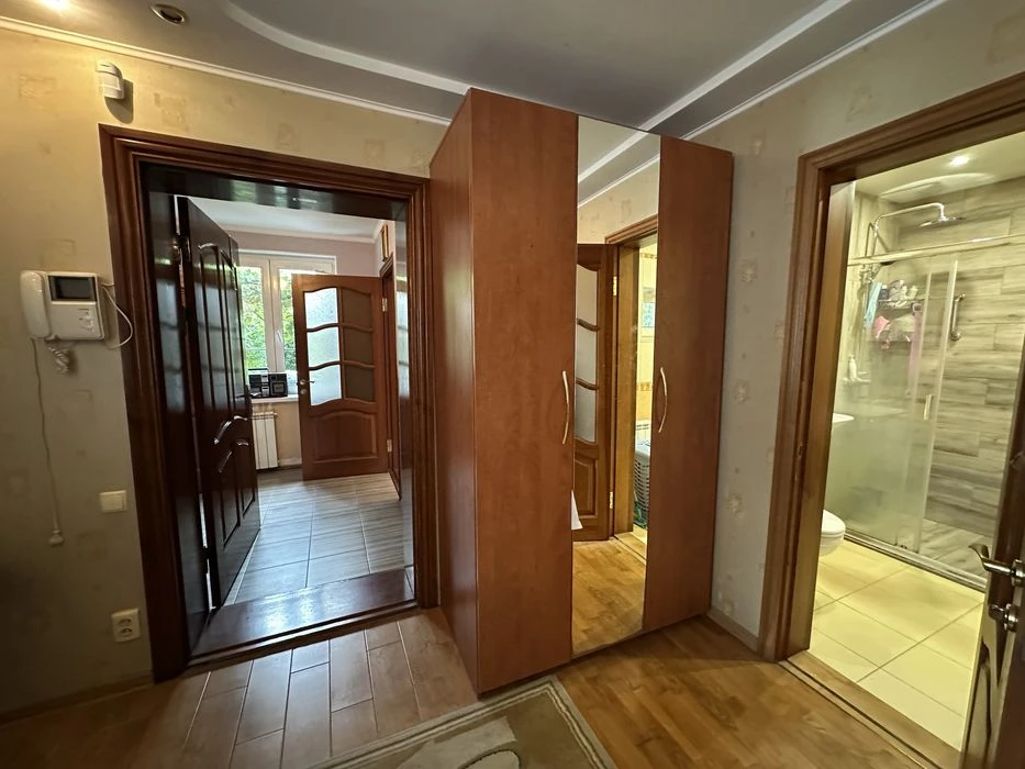 House for sale on Mriya St. Borodinsky Amstor