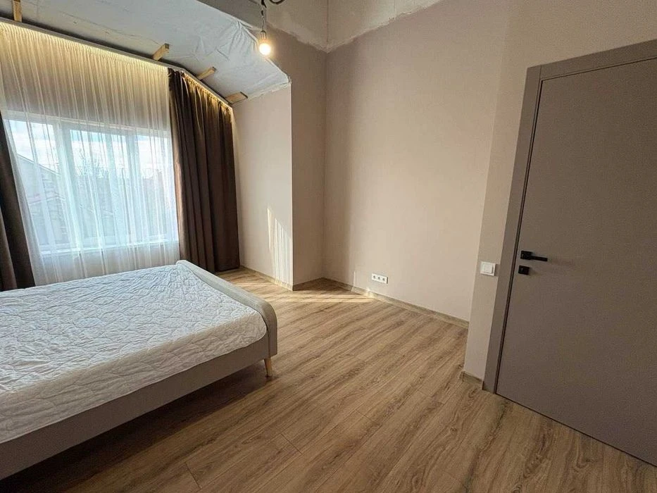 Современный дом в центре Бородинского