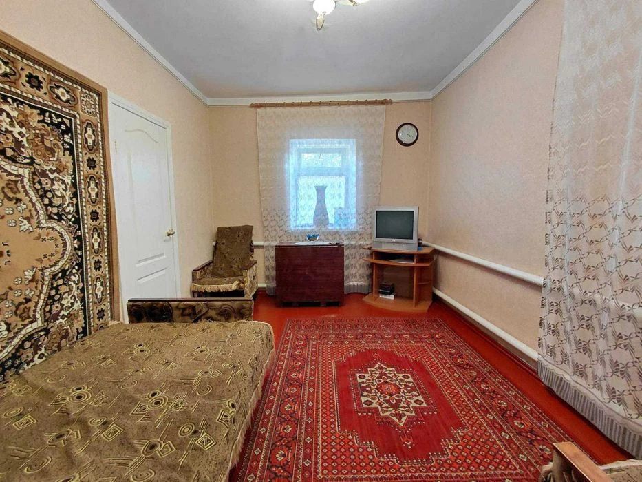 + Продам дом  ост. Футбольная Кичкас  28200 дол.