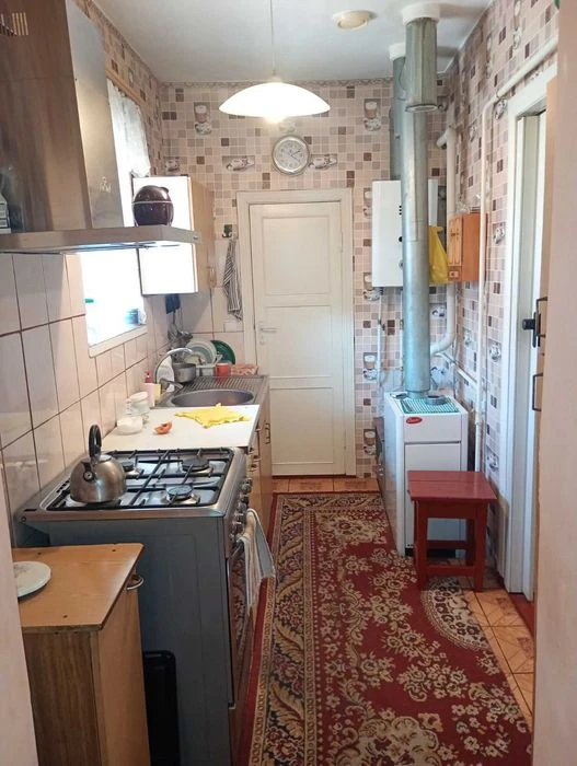 + Продам дом  ост. Футбольная Кичкас  28200 дол.