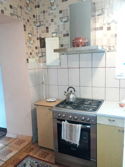 + Продам дом  ост. Футбольная Кичкас  28200 дол.