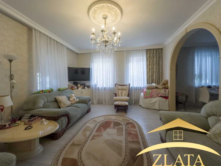2 houses for sale in Oleksandrivskyi district