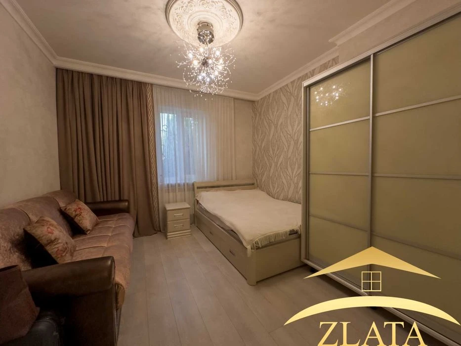 2 houses for sale in Oleksandrivskyi district