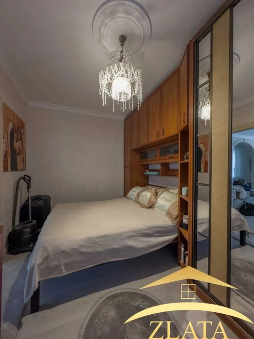 2 houses for sale in Oleksandrivskyi district