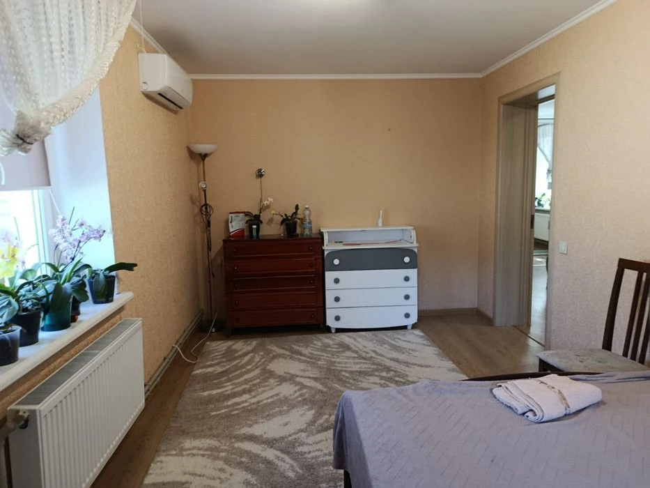 Sale of 1/2 part of a house 75 sq m in Otradnoe