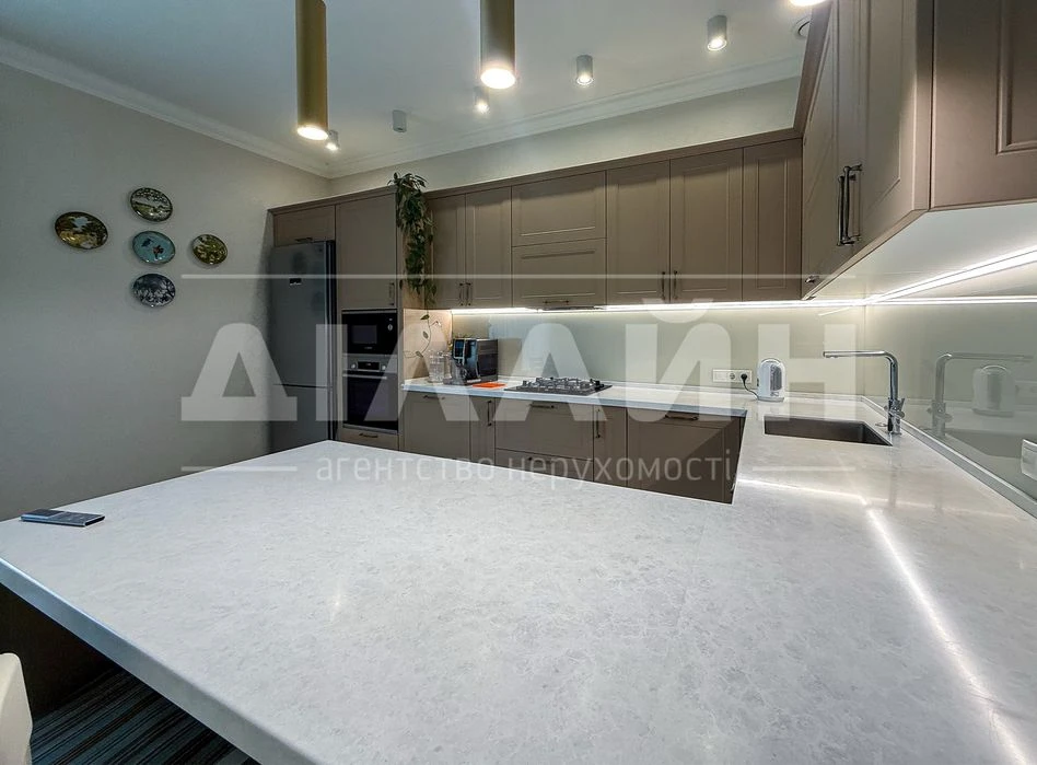 Cozy 1-story family house for sale | Borodins