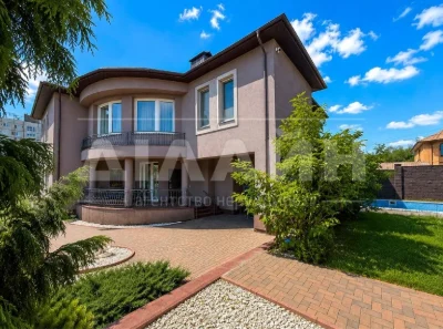 Суперексклюзивное предложение в центре Запорожья | 293,5 м² |