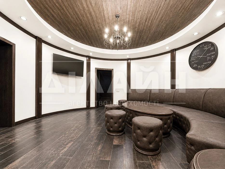 Суперексклюзивное предложение в центре Запорожья | 293,5 м² |