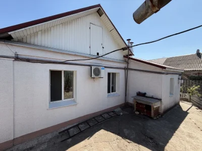 House for sale on Igor Sikorsky