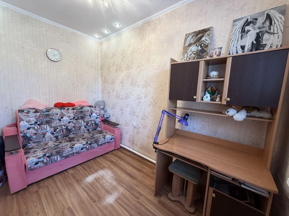 House for sale on Igor Sikorsky
