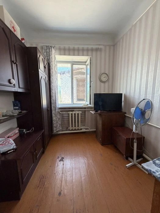 House for sale on Igor Sikorsky