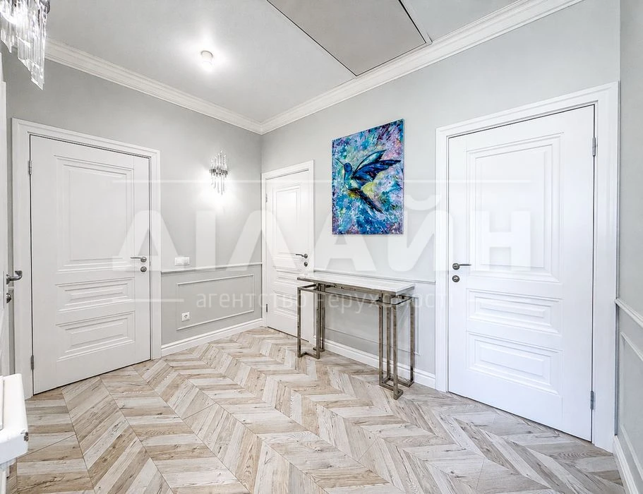 Premium house 193 m² with a swimming pool in a cottage town