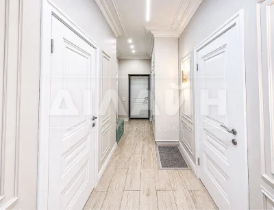 Premium house 193 m² with a swimming pool in a cottage town