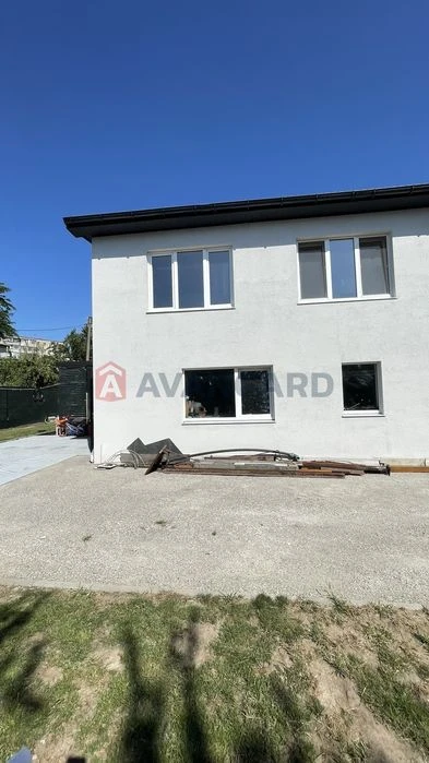 2-storey house for sale Komunarskyi district