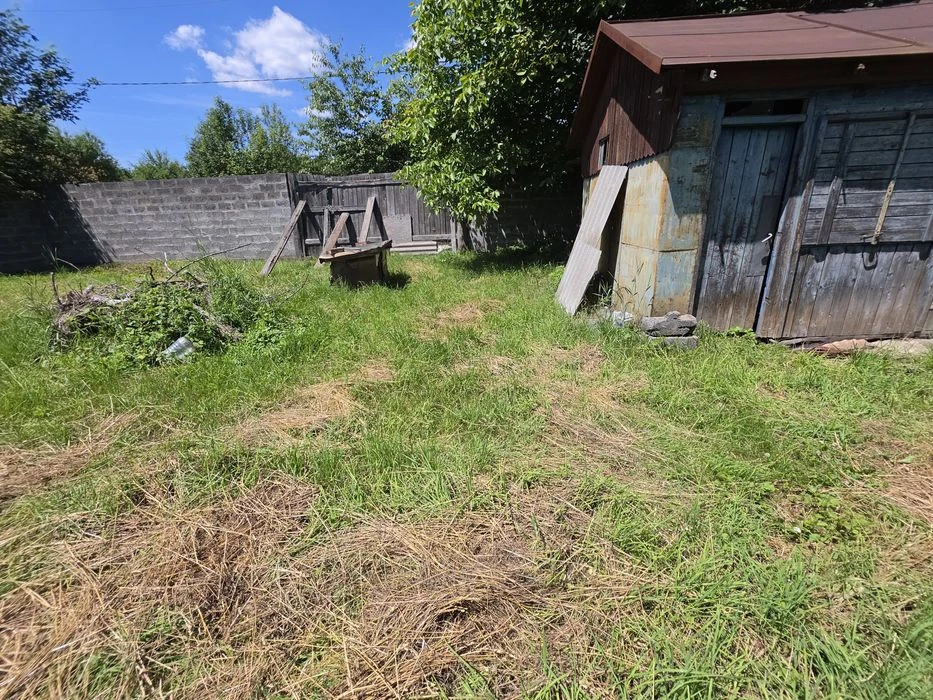 Продається будинок біля міського озера 270м2 та земля 15 сот
