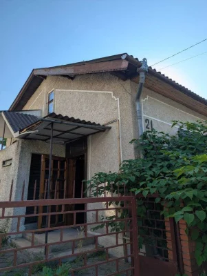 ТЕРМІНОВИЙ ПРОДАЖ! 2-поверховий будинок у центрі Івано-Франк