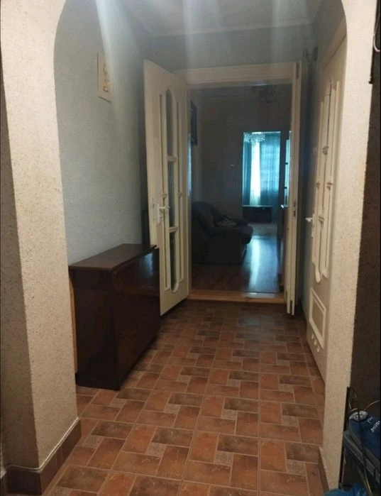 Продається пів особняк район вулиці Вовчинецькій