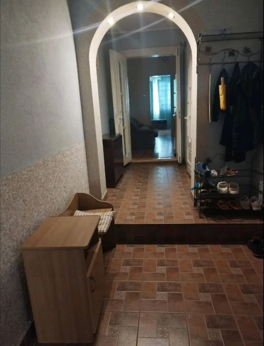 Продається пів особняк район вулиці Вовчинецькій
