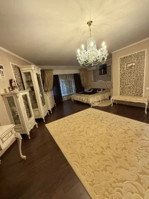 Продам елітний будинок район Новомиколаївка