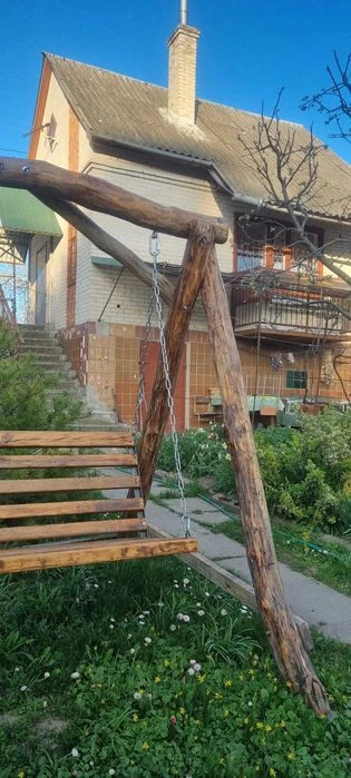 Продам дачний будинок