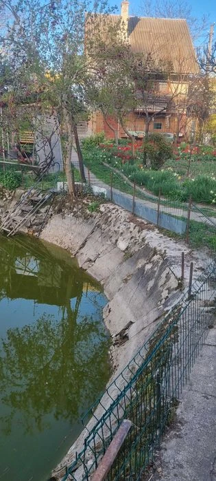 Продам дачний будинок