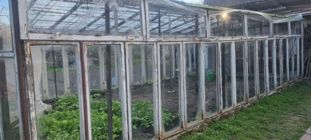 Продам дачний будинок