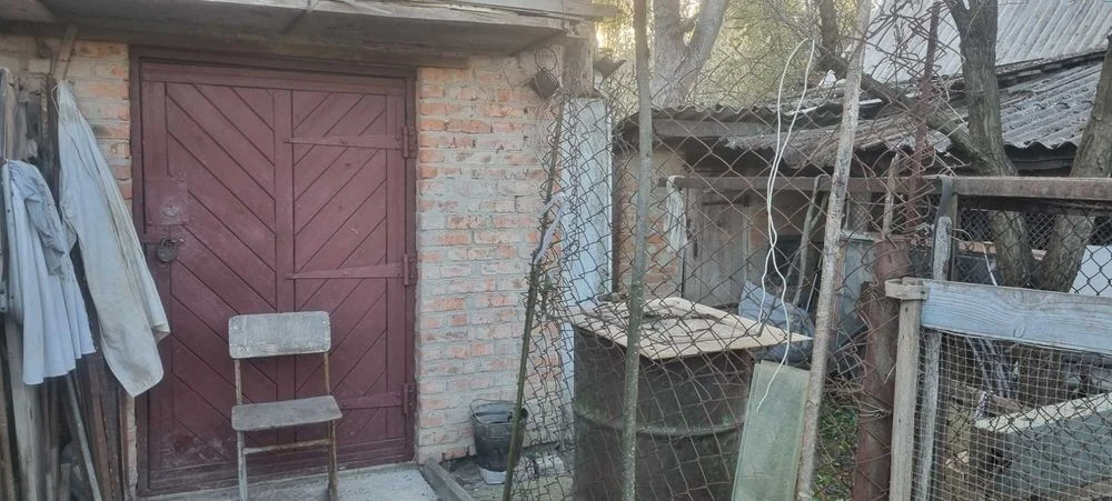 Продам дачний будинок