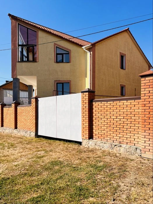 Продам 2-поверховий будинок, 176 м², 6 соток Велика Балка