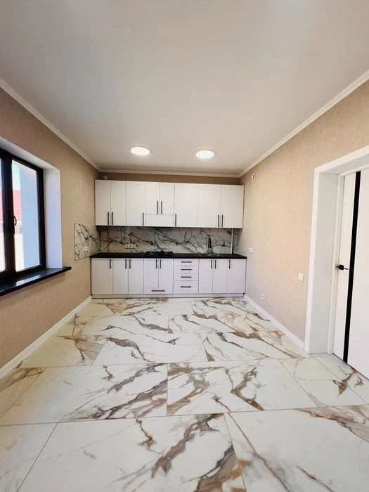 Продам 2-поверховий будинок, 176 м², 6 соток Велика Балка