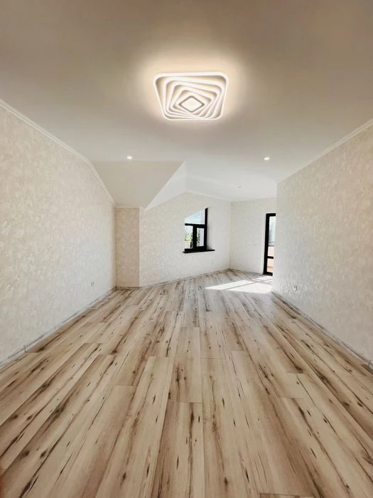 Продам 2-поверховий будинок, 176 м², 6 соток Велика Балка