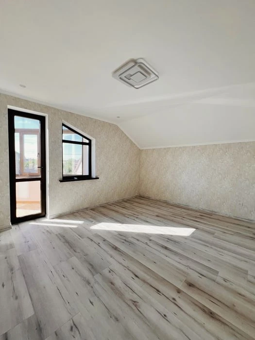 Продам 2-поверховий будинок, 176 м², 6 соток Велика Балка