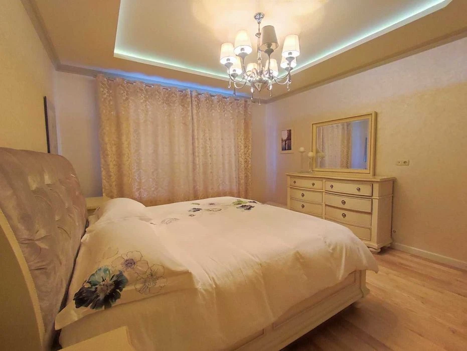 Продаж добротного будинку з сучасним ремонтом!
