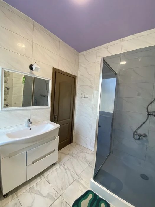 Будинок 169 м² вул Дубнівська,6 соток,гараж 36 м²,меблі