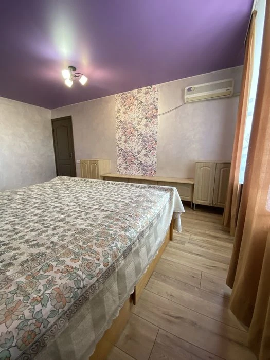 Будинок 169 м² вул Дубнівська,6 соток,гараж 36 м²,меблі