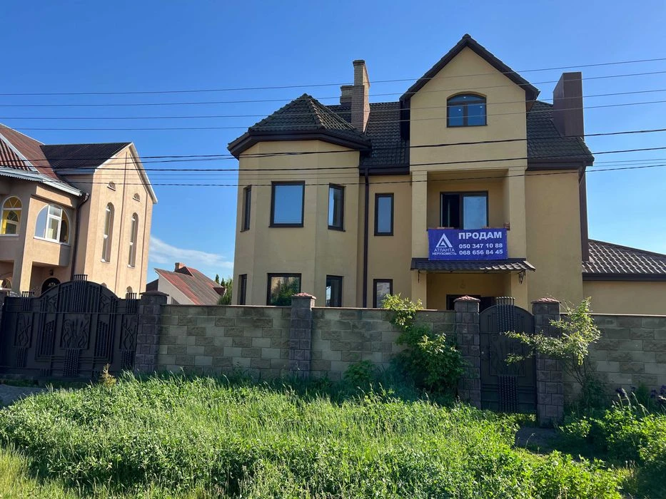 Продам будинок на Липинському масиві!